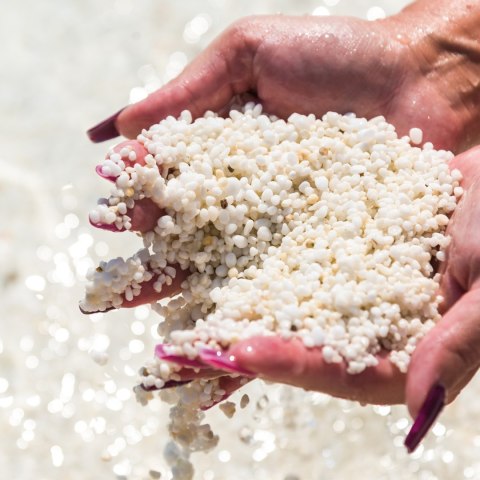Eco Plant Pure River 1kg - żwirek jasny 1-3mm Eco Plant Pure River 1kg - żwirek jasny 1-3mm